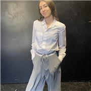 Profesora con C1 de inglés y experiencia con alumnos desde 6 hasta 16 años.